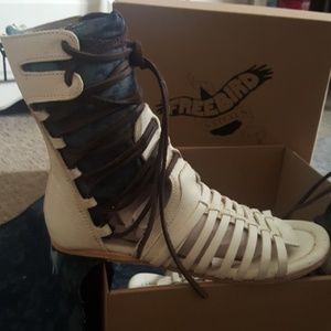 Freebird Sanibel Sandals Size 10